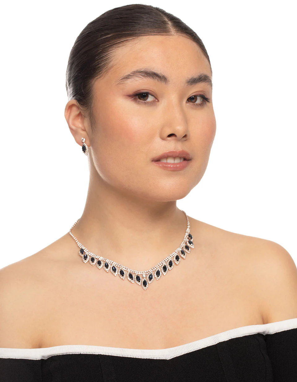 2651-blue-marquise-droplet-earrings-necklace-set-3.webp Blue Marquise Droplet Earrings & Necklace Set