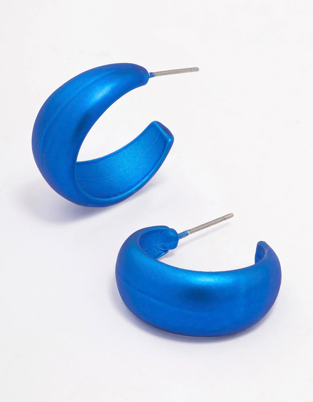 2674-blue-pearlised-teardrop-huggie-earrings-1.webp Blue Pearlised Teardrop Huggie Earrings