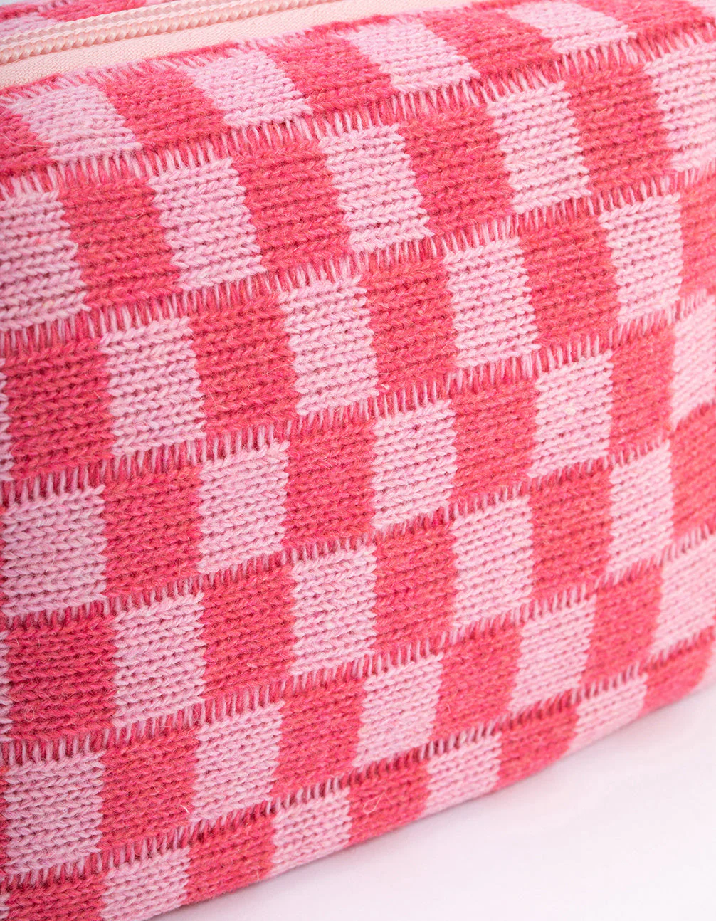 2708-blush-checkered-cosmetic-case-3.webp Blush Checkered Cosmetic Case