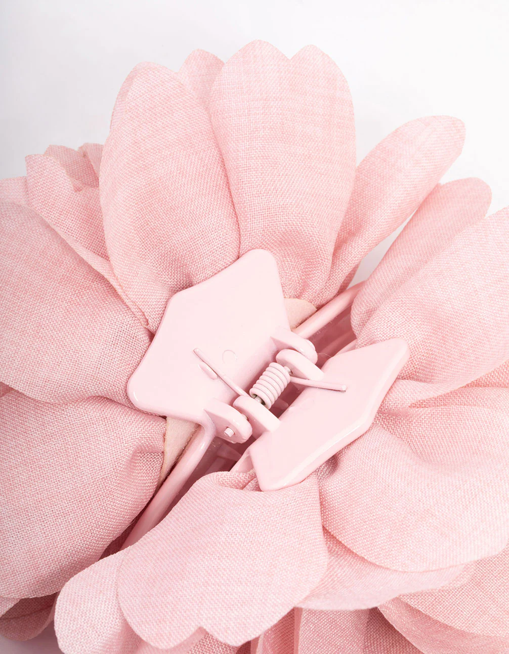 2712-blush-fabric-large-rose-hair-claw-3.webp Blush Fabric Large Rose Hair Claw