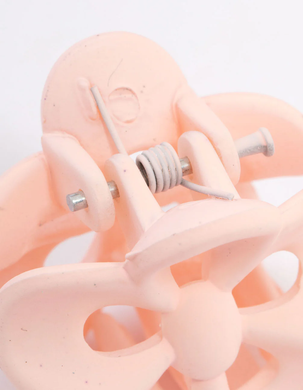 2731-blush-mini-frangipani-claw-clip-3.webp Blush Mini Frangipani Claw Clip