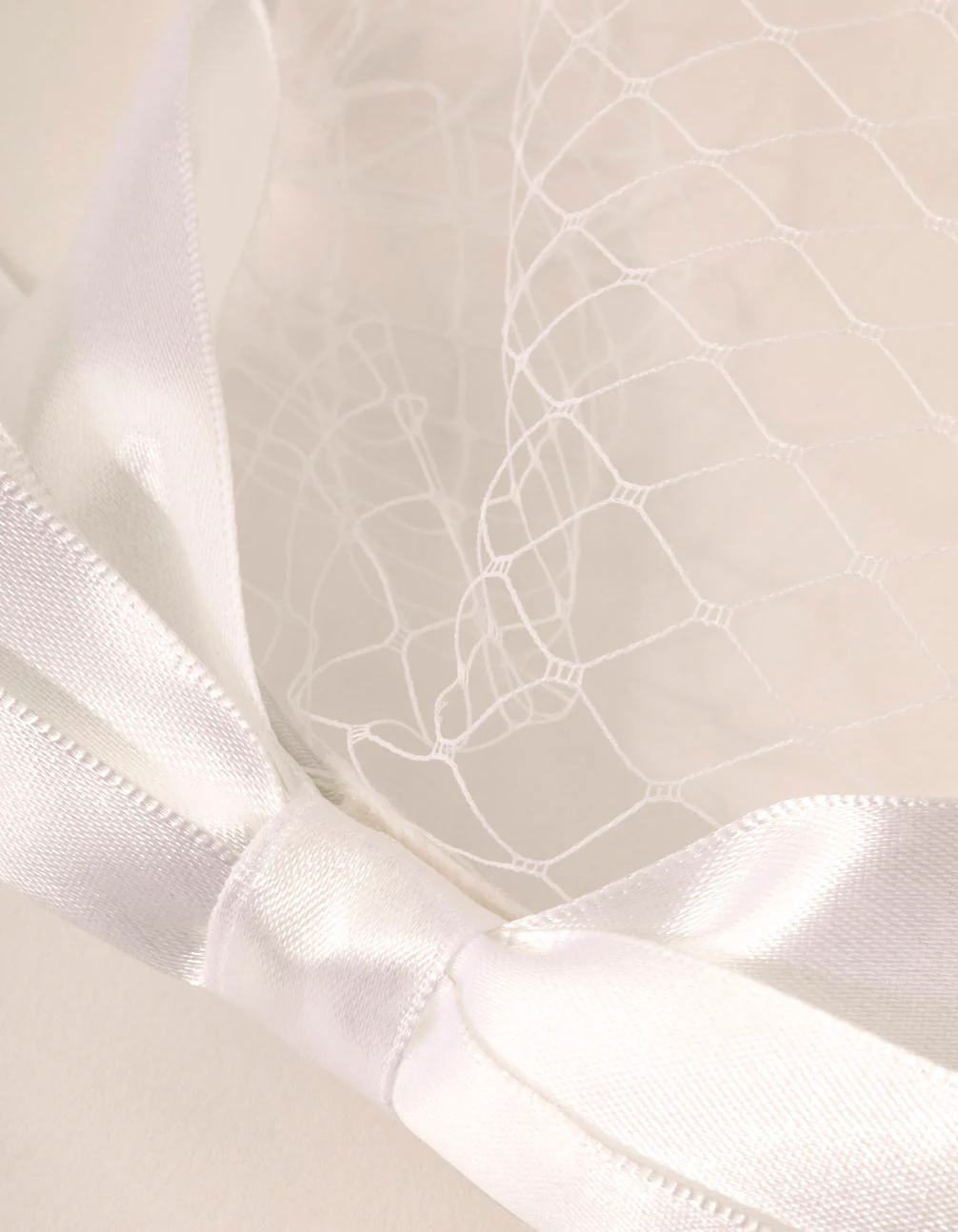 2746-bow-veil-alice-band-3.webp Bow Veil Alice Band
