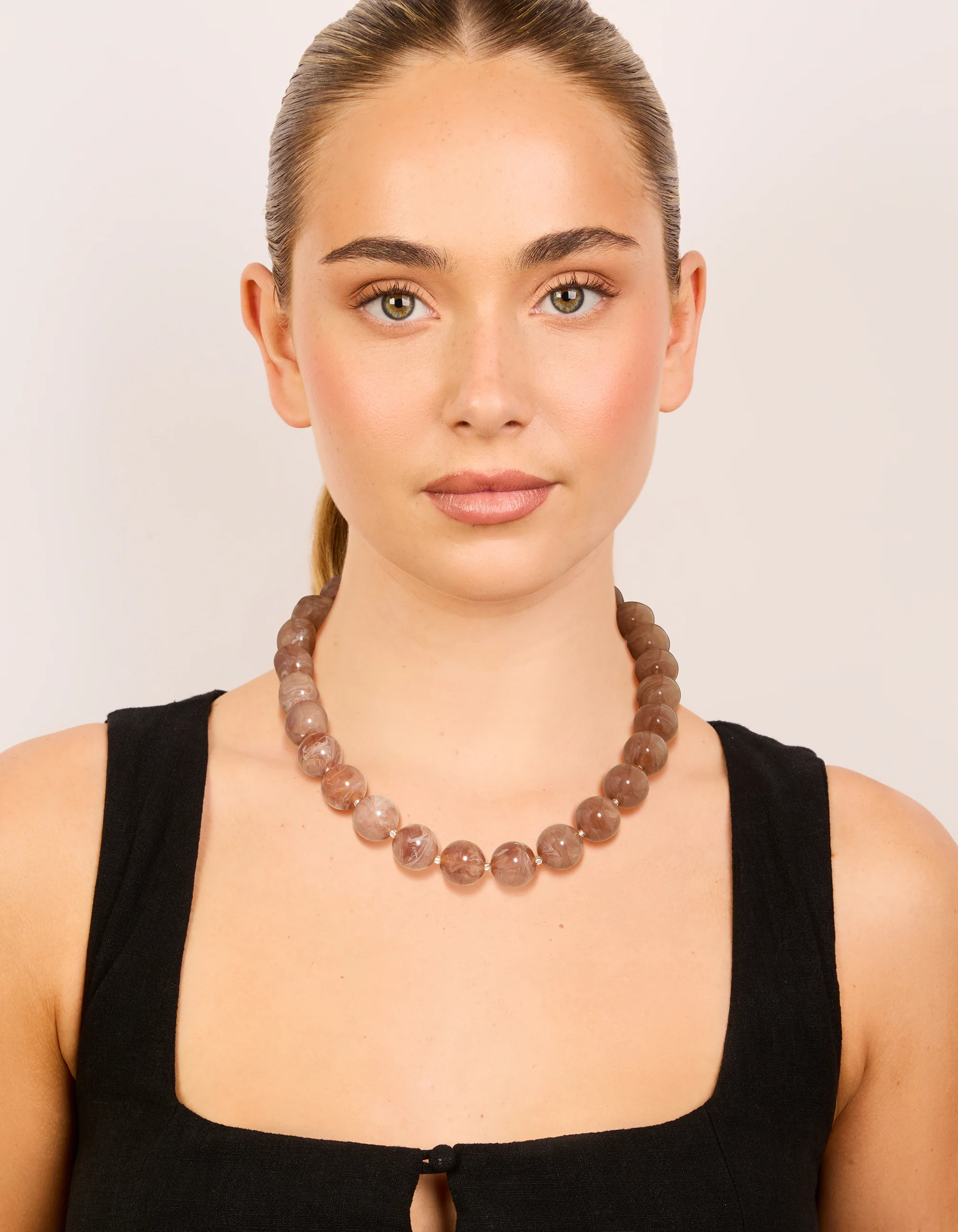 2758-brown-acrylic-beaded-necklace-3.webp Brown Acrylic Beaded Necklace