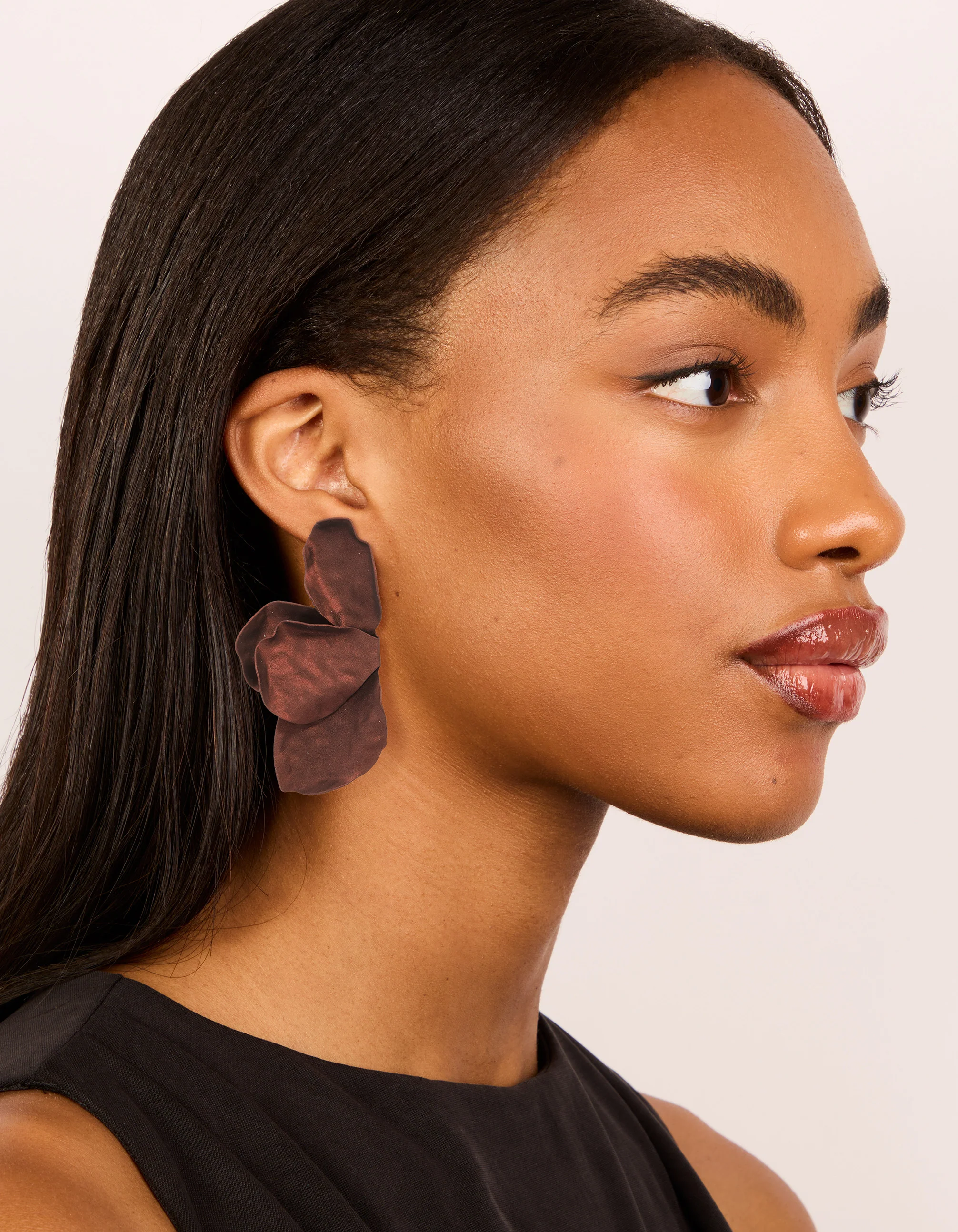 2770-brown-coated-metal-flower-petal-drop-earrings-3.webp Brown Coated Metal Flower Petal Drop Earrings