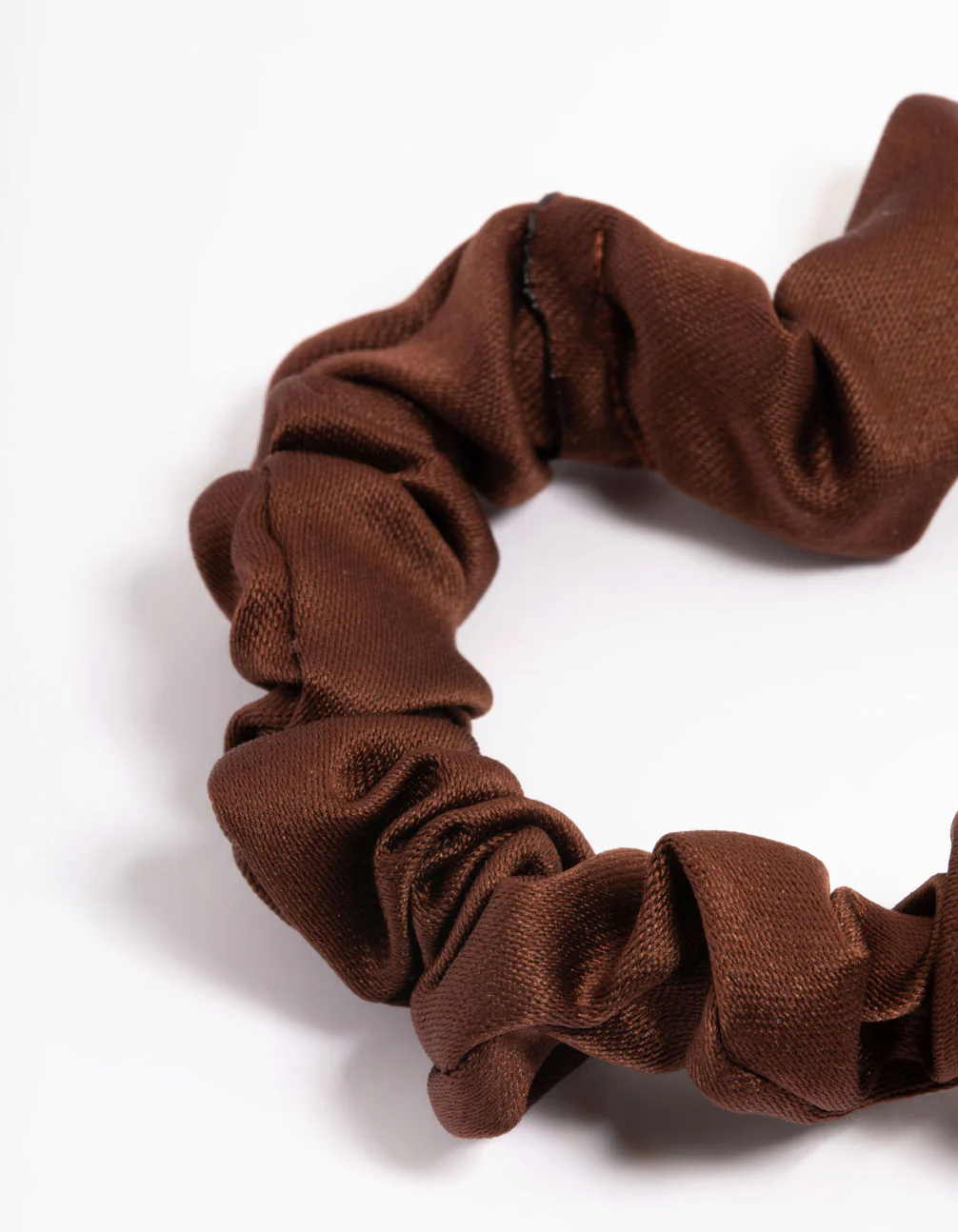 2781-brown-fabric-narrow-scrunchie-3.webp Brown Fabric Narrow Scrunchie