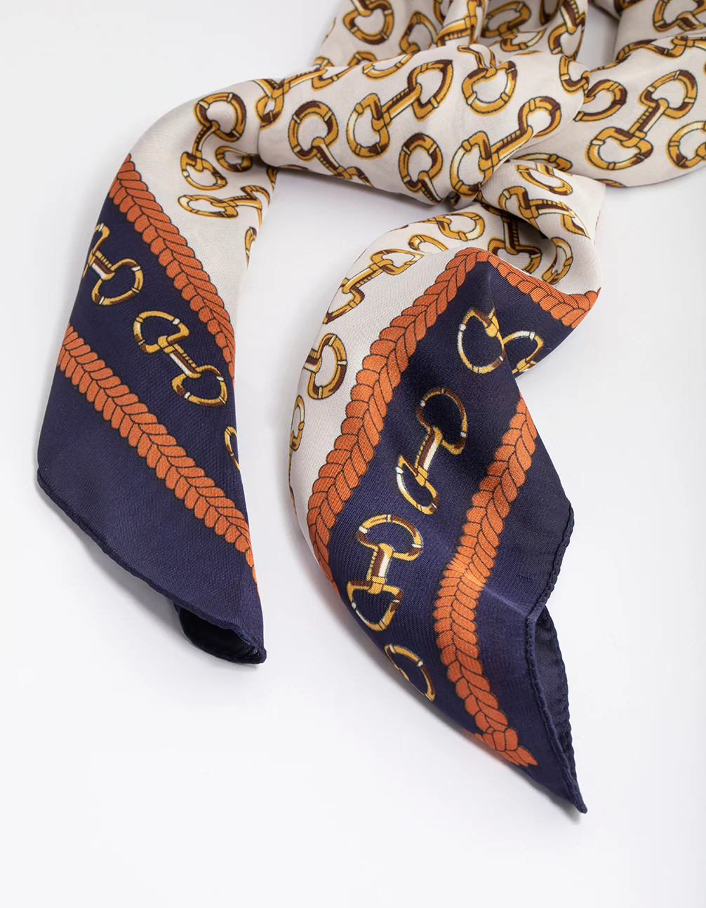 2846-chain-link-print-scarf-2.webp Chain Link Print Scarf