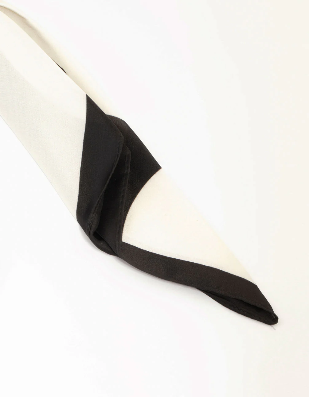 2853-classic-black-geometric-fabric-scarf-3.webp Classic Black Geometric Fabric Scarf