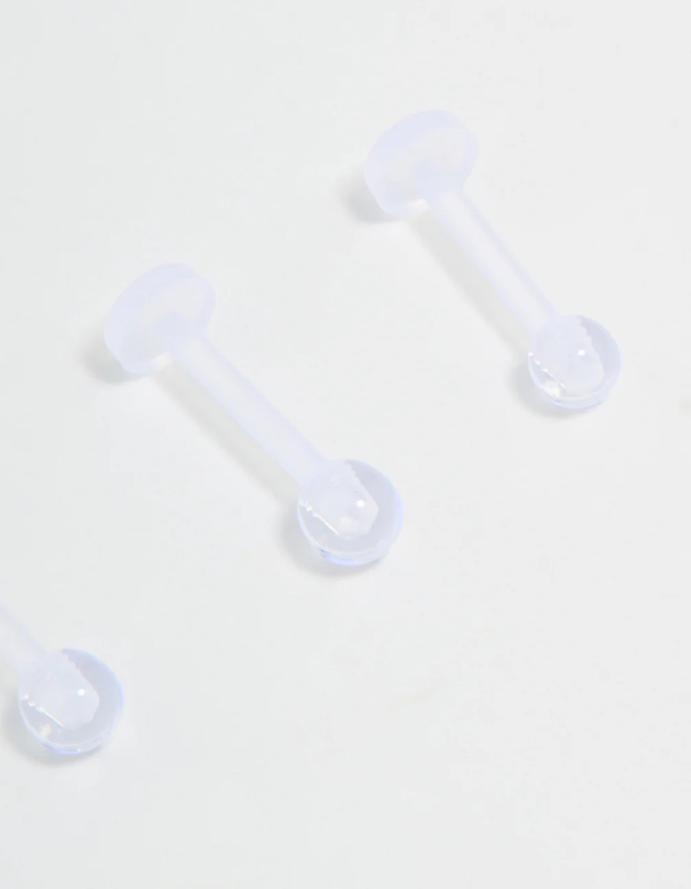 2867-clear-flat-back-earrings-4-pack-3.webp Clear Flat Back Earrings 4-Pack