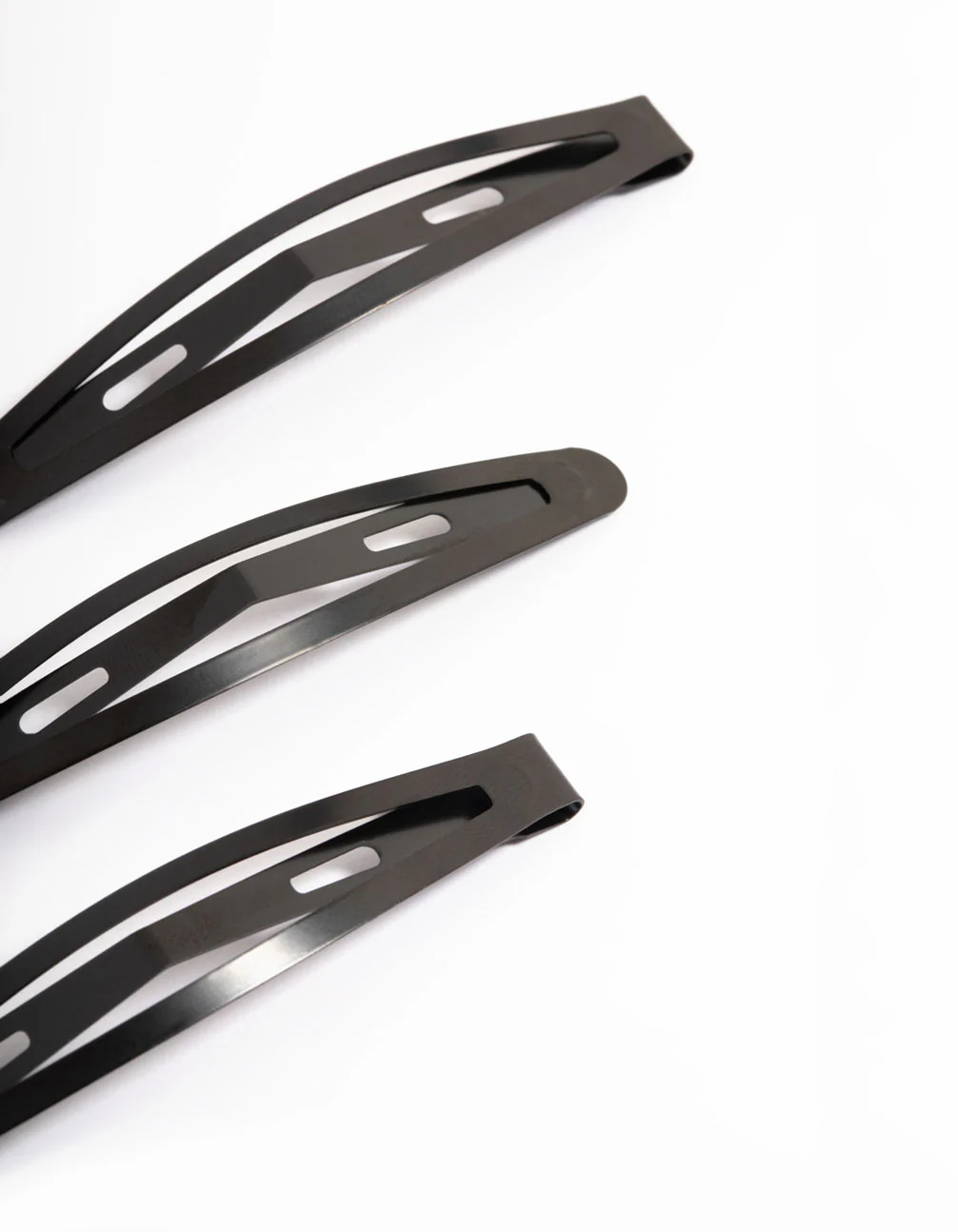 2886-coated-black-large-long-snap-clip-pack-2.webp Coated Black Large Long Snap Clip Pack