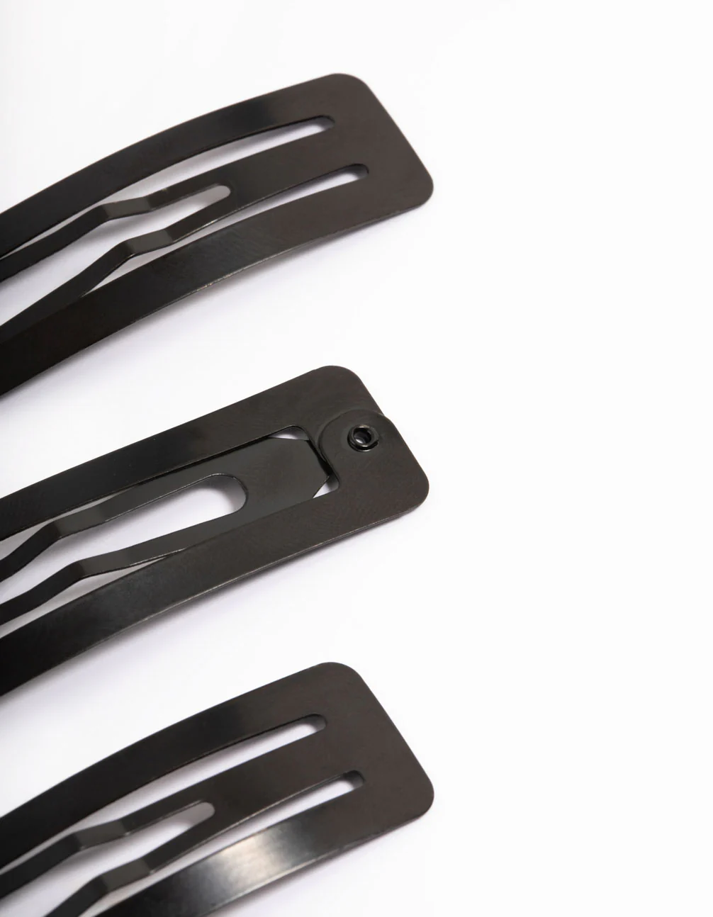 2887-coated-black-large-rectangle-snap-clip-pack-2.webp Coated Black Large Rectangle Snap Clip Pack
