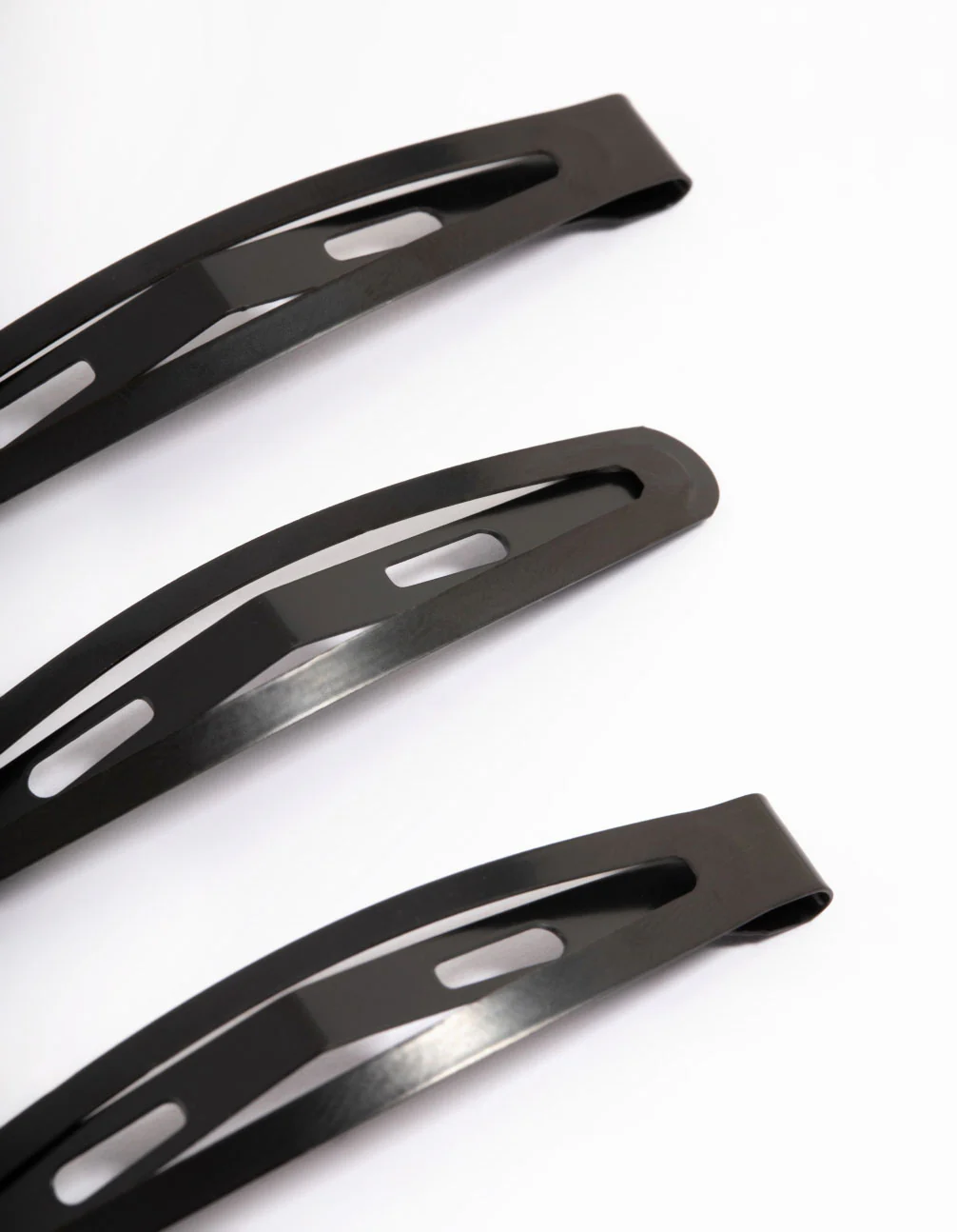 2891-coated-black-long-snap-clip-pack-2.webp Coated Black Long Snap Clip Pack