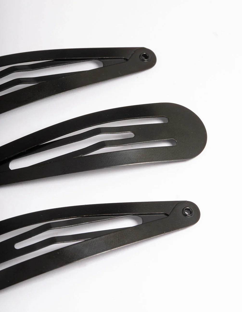 2892-coated-black-medium-snap-clip-pack-2.webp Coated Black Medium Snap Clip Pack