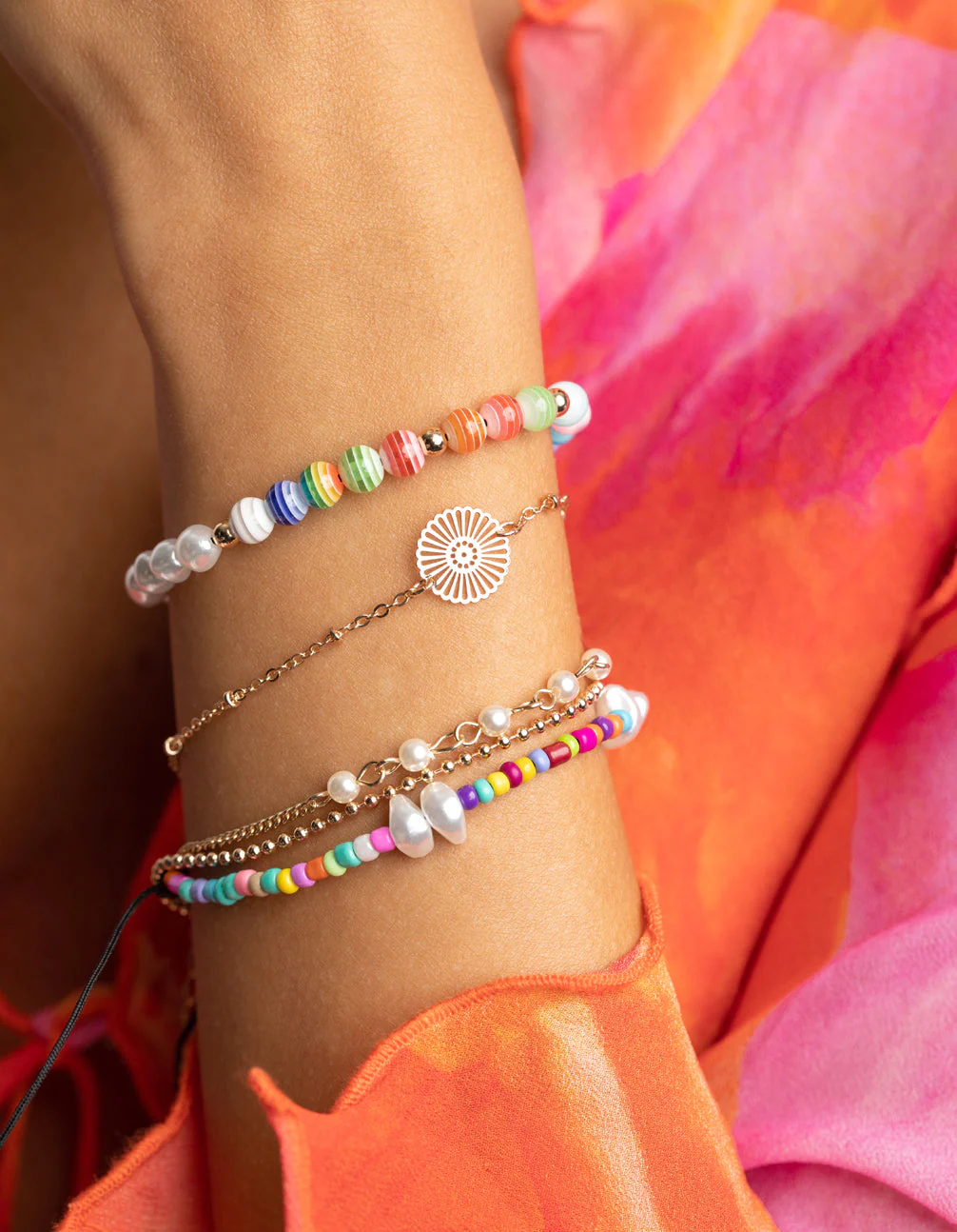 2951-colourful-bead-pearl-bracelet-5-pack-2.webp Colourful Bead & Pearl Bracelet 5-Pack