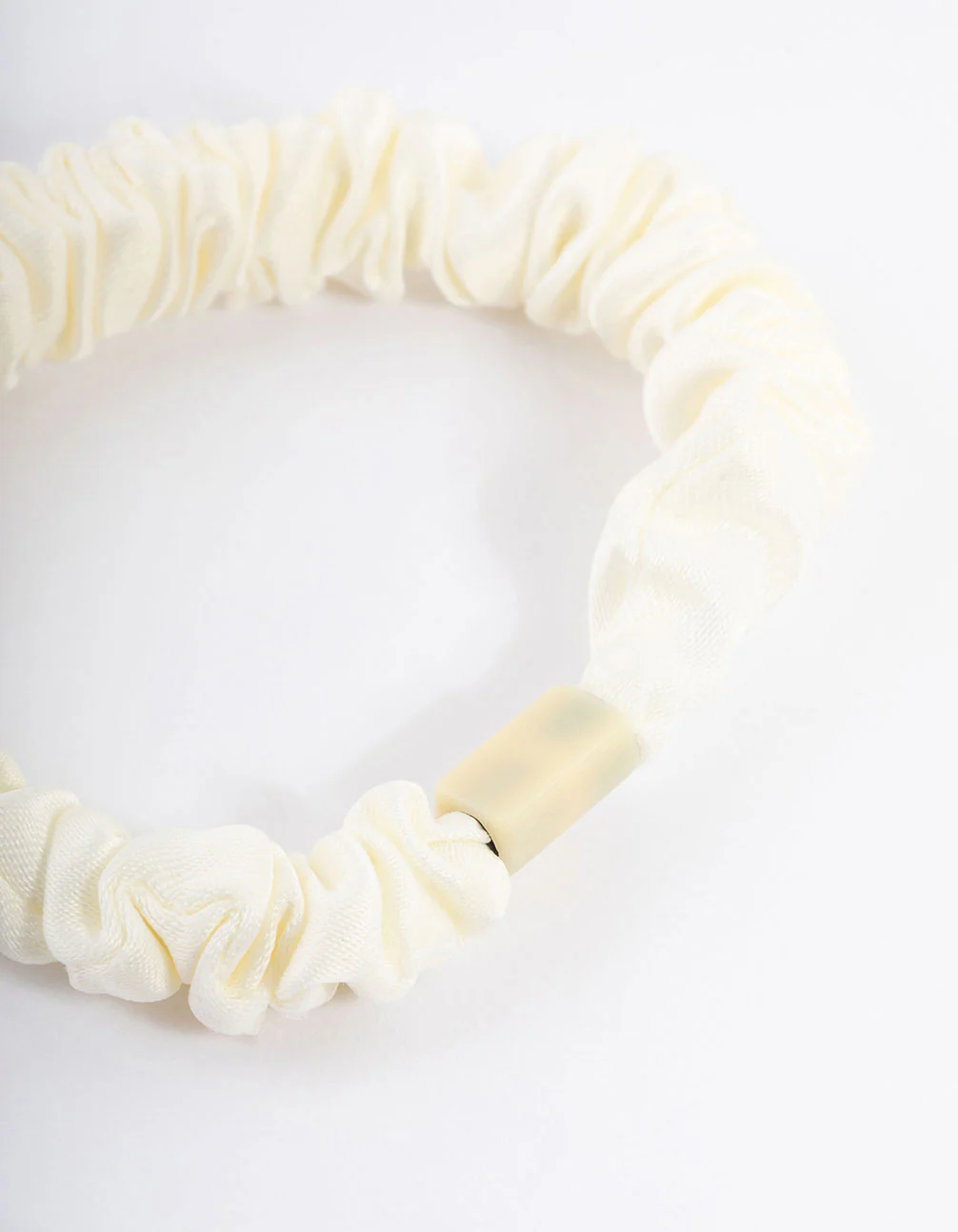 2975-cream-fabric-clamp-thin-scrunchie-2.webp Cream Fabric Clamp Thin Scrunchie