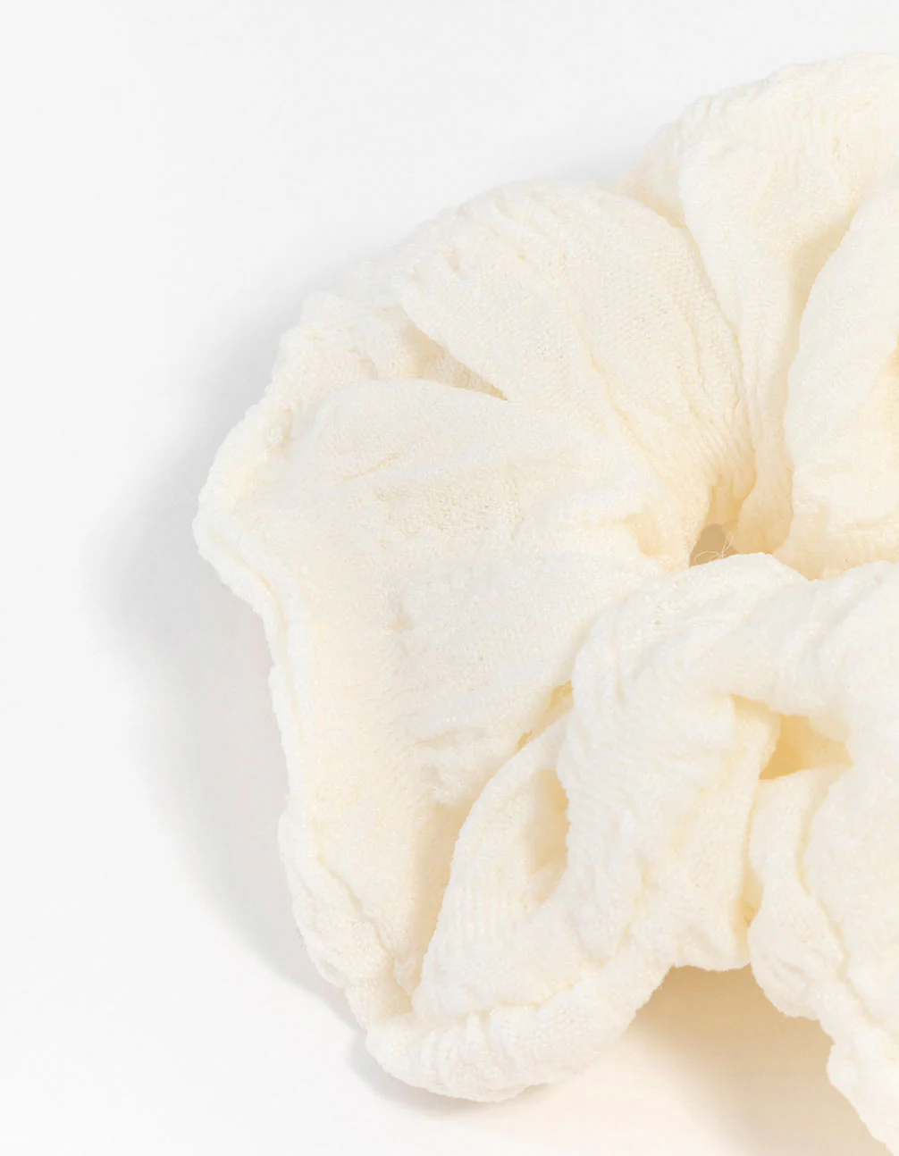 2979-cream-fabric-seersucker-scrunchie-3.webp Cream Fabric Seersucker Scrunchie