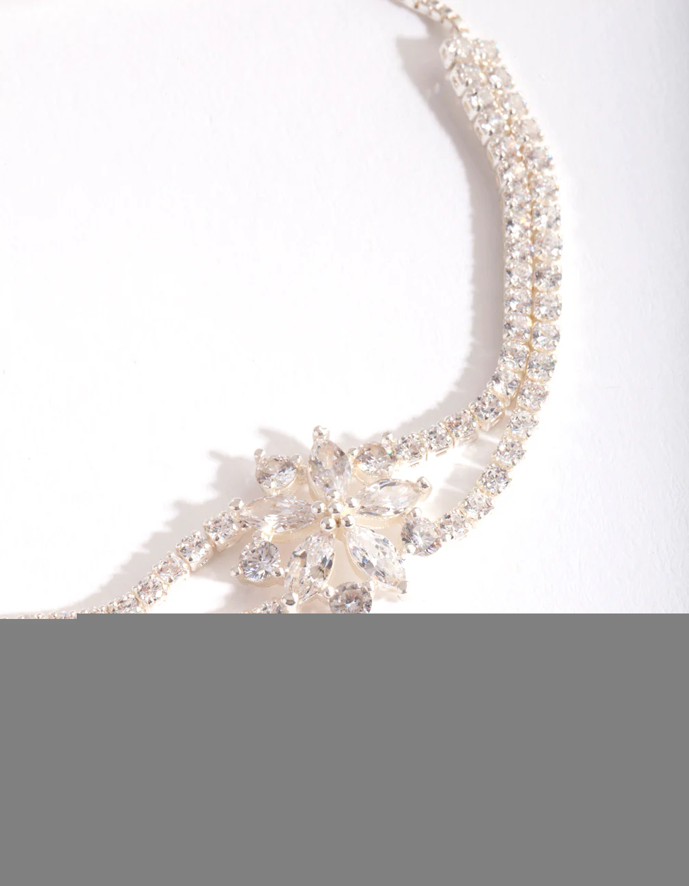 3020-cubic-zirconia-cupchain-flower-toggle-bracelet-2.webp Cubic Zirconia Cupchain Flower Toggle Bracelet