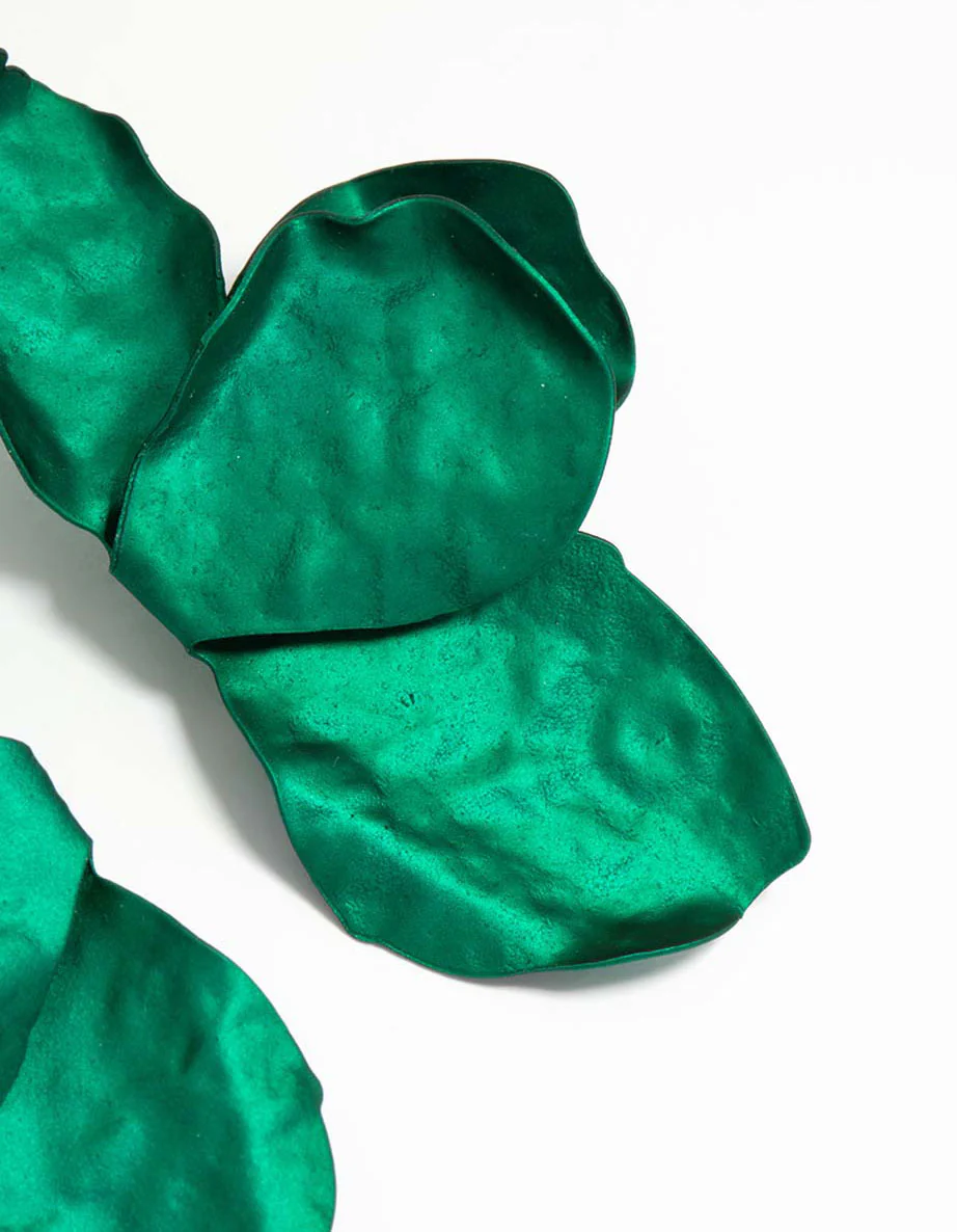 3070-dark-green-coated-metal-flower-petal-drop-earrings-5.webp Dark Green Coated Metal Flower Petal Drop Earrings