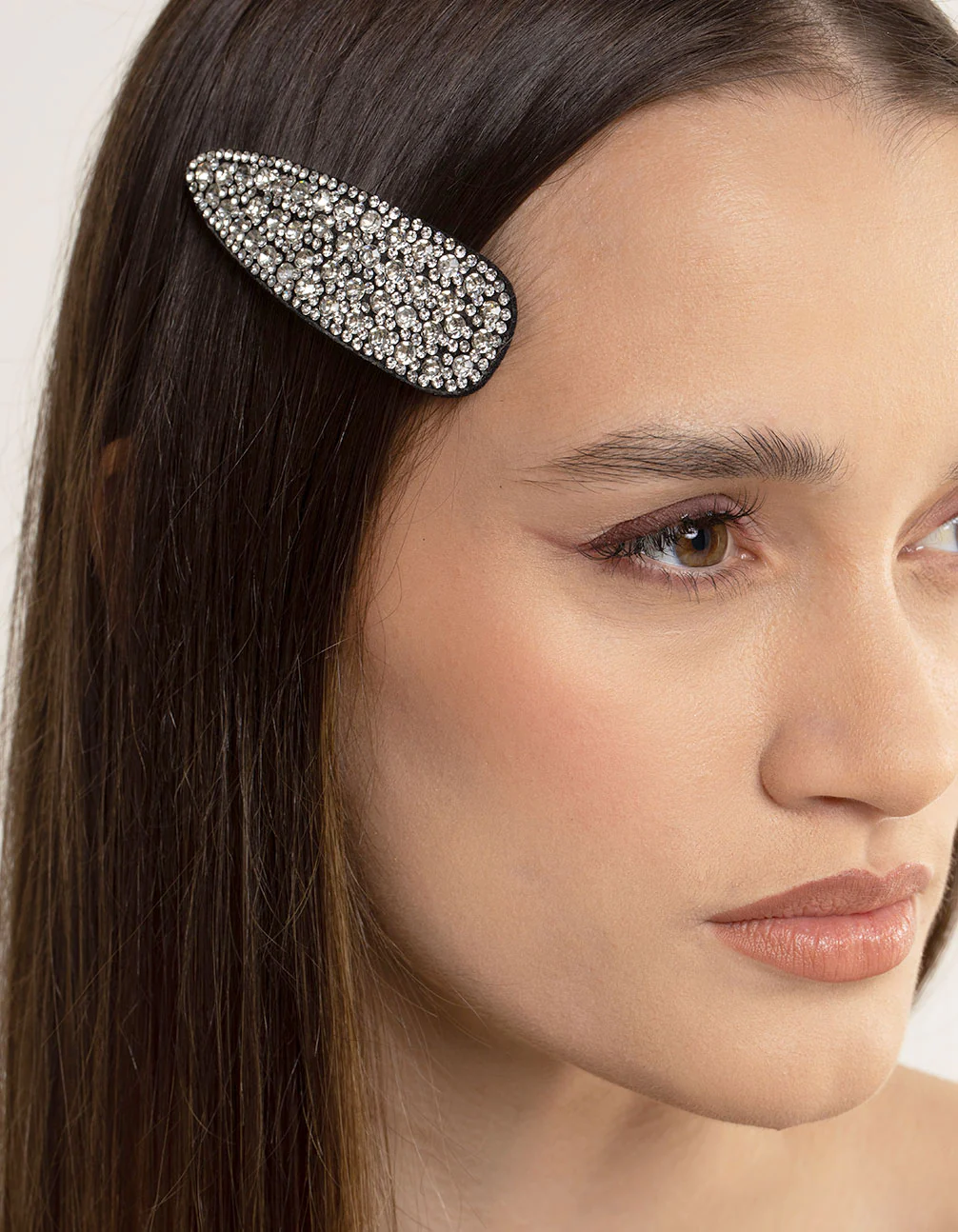 3115-diamante-teardrop-snap-clip-pack-3.webp Diamante Teardrop Snap Clip Pack