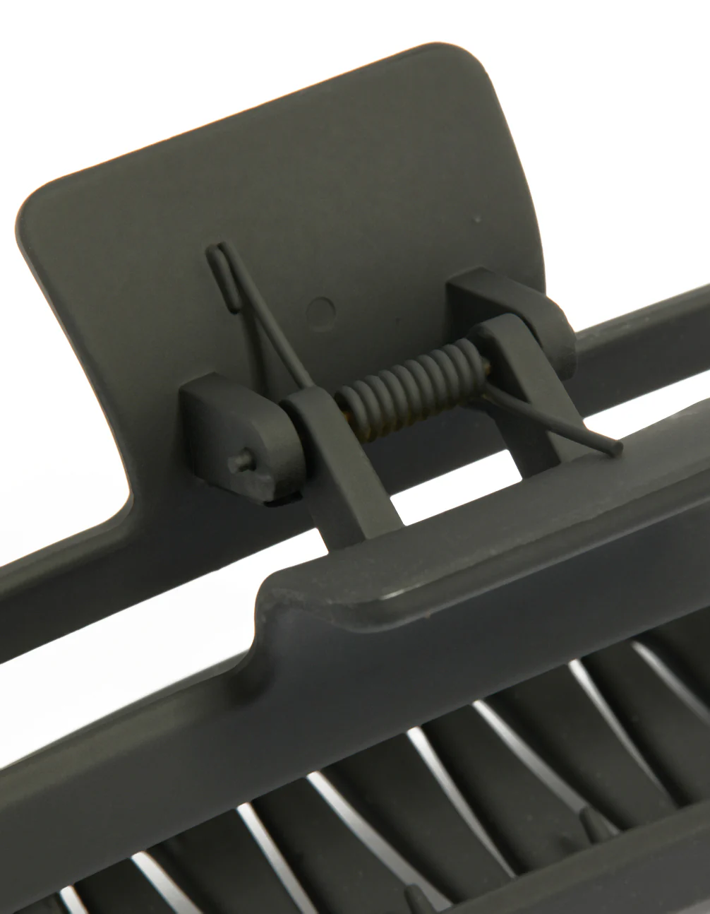 3195-extra-large-black-coated-claw-clip-4.webp Extra Large Black Coated Claw Clip