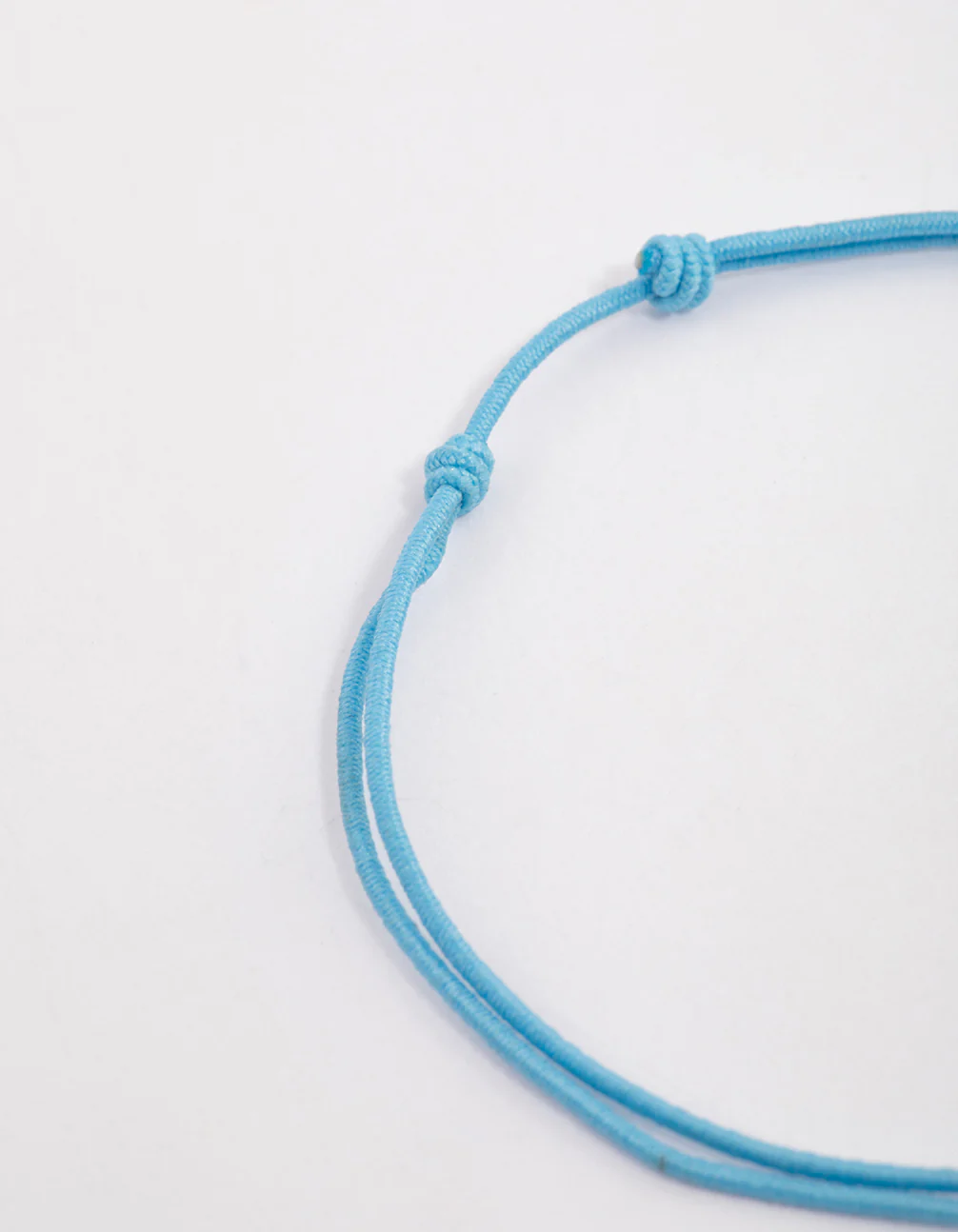 3206-fabric-dainty-semi-precious-pendant-bracelet-3.webp Fabric Dainty Semi-Precious Pendant Bracelet