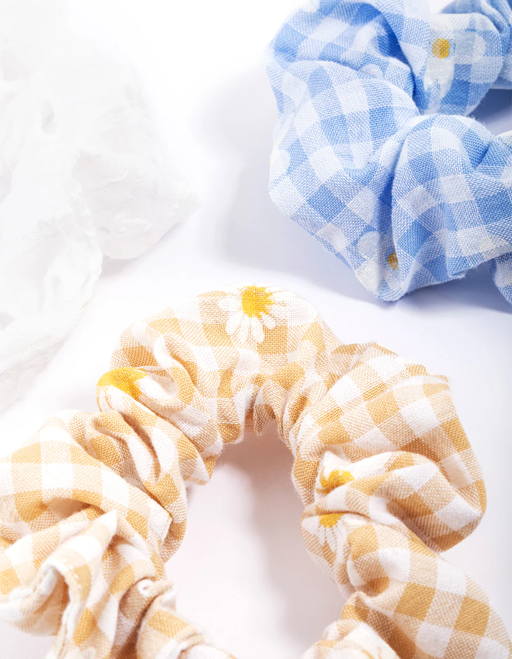 3229-fabric-mixed-checkered-pattern-scrunchie-pack-2.webp Fabric Mixed Checkered Pattern Scrunchie Pack