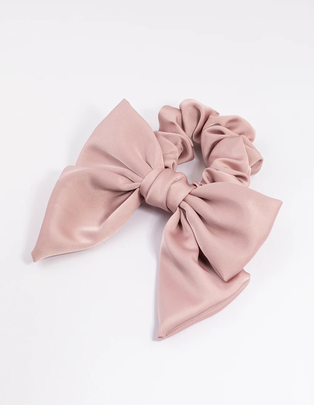 3242-fabric-relaxed-medium-satin-bow-scrunchie-1.webp Fabric Relaxed Medium Satin Bow Scrunchie