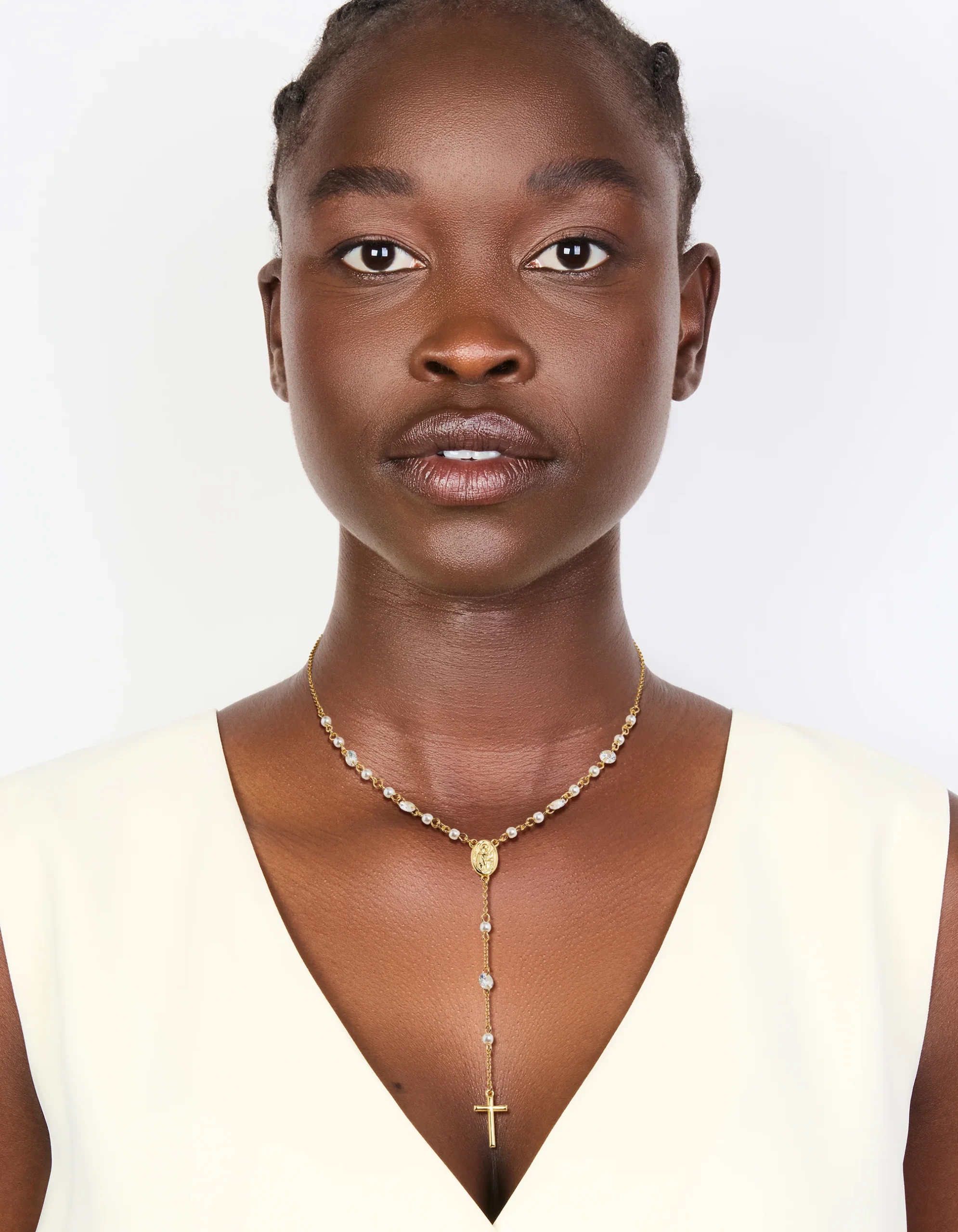 328-gold-plated-cubic-zirconia-pearl-rosary-necklace-3.webp Gold Plated Cubic Zirconia & Pearl Rosary Necklace