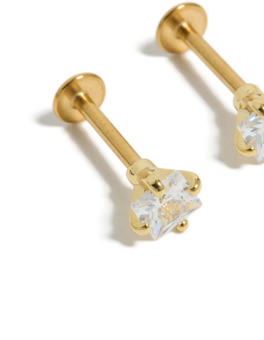 439-gold-plated-surgical-steel-cubic-zirconia-flat-back-studs-4.webp Gold Plated Surgical Steel Cubic Zirconia Flat Back Studs