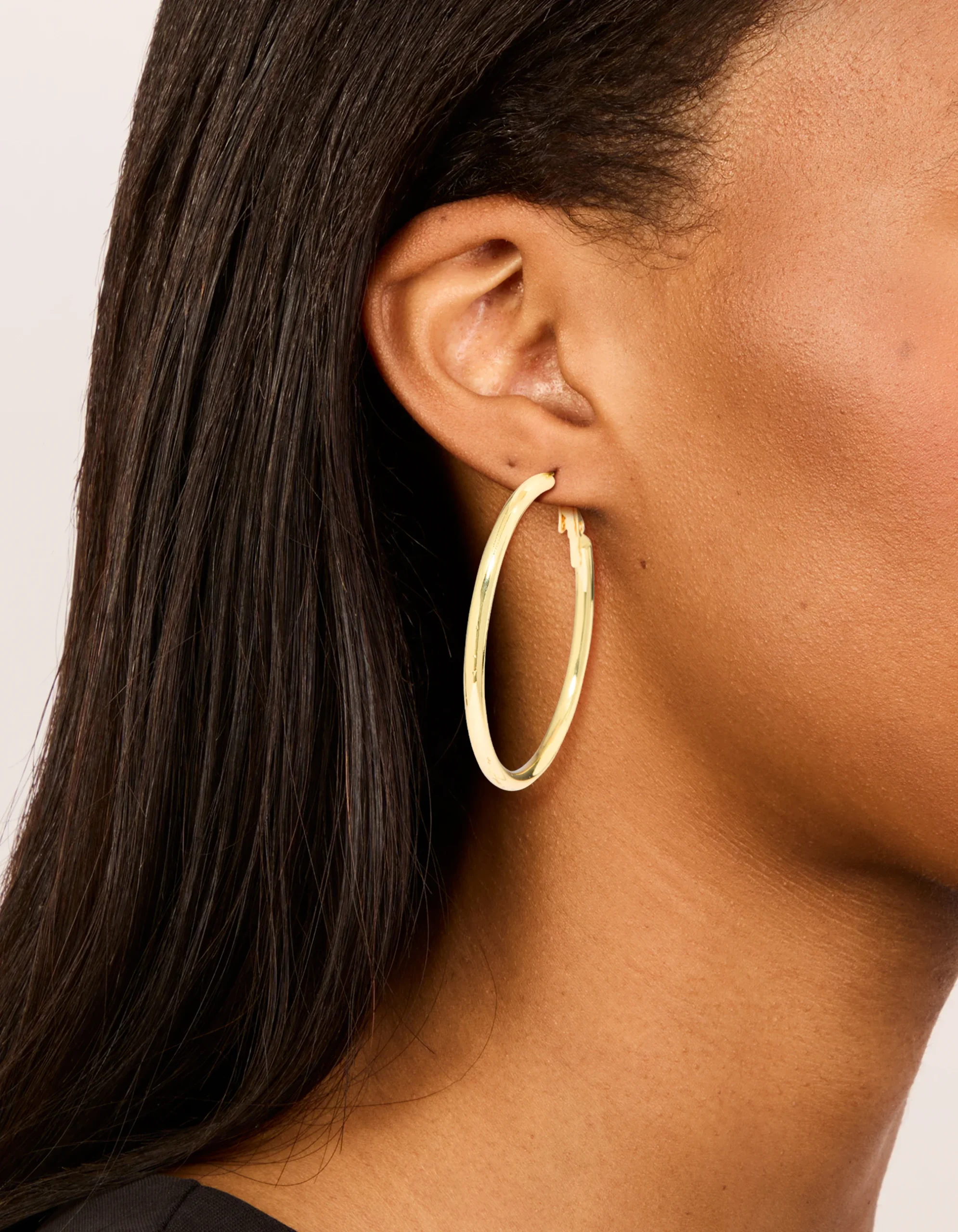 476-gold-plated-thick-hoop-earrings-1.webp Gold Plated Thick Hoop Earrings