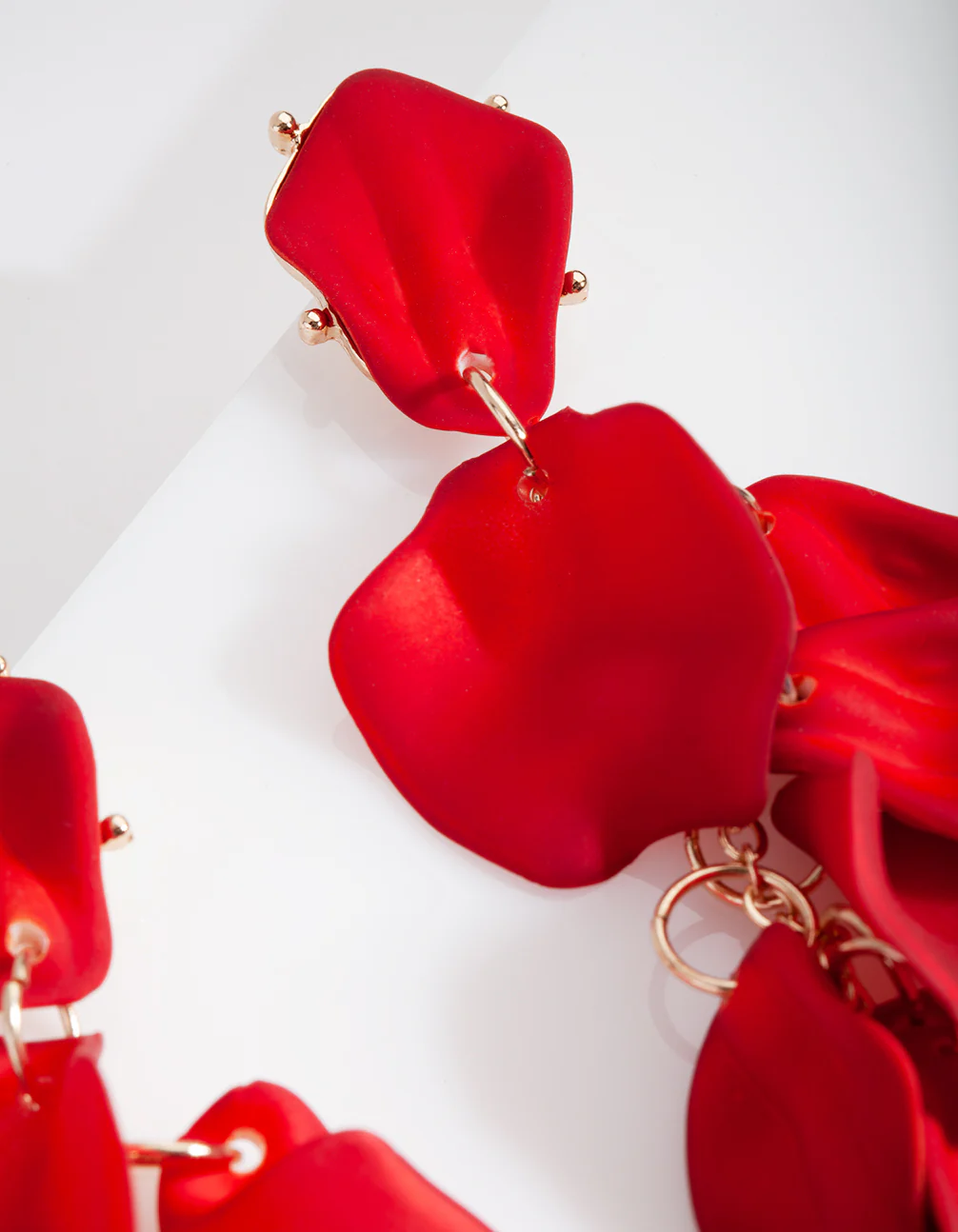 570-red-coated-metal-petal-drop-earrings-3.webp Red Coated Metal Petal Drop Earrings