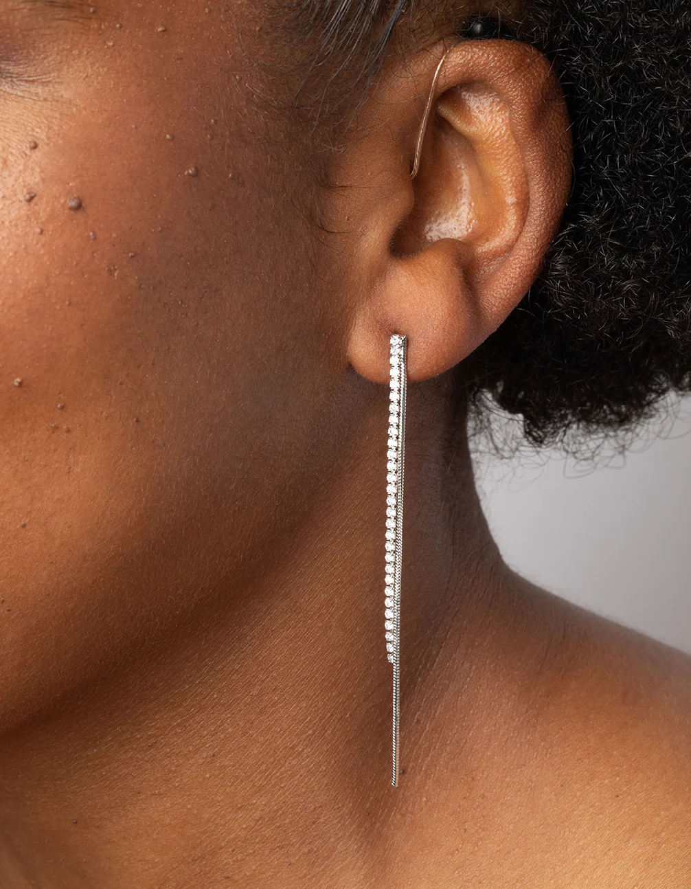598-silver-cubic-zirconia-chain-drop-earrings-2.webp Silver Cubic Zirconia Chain Drop Earrings