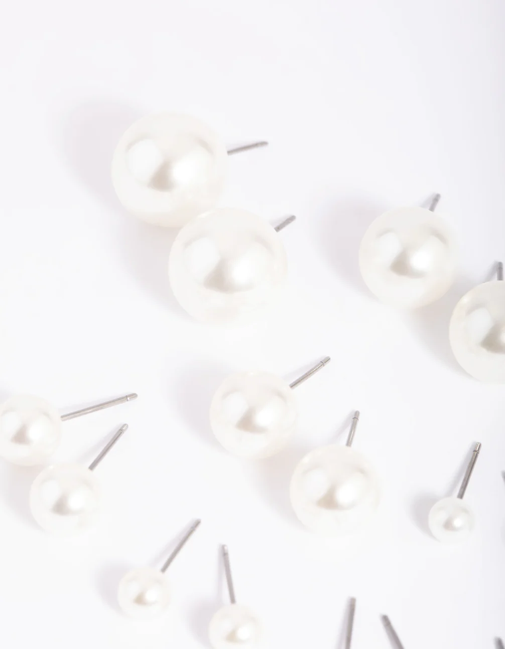650-silver-pearl-stud-8-pack-2.webp Silver Pearl Stud 8-Pack
