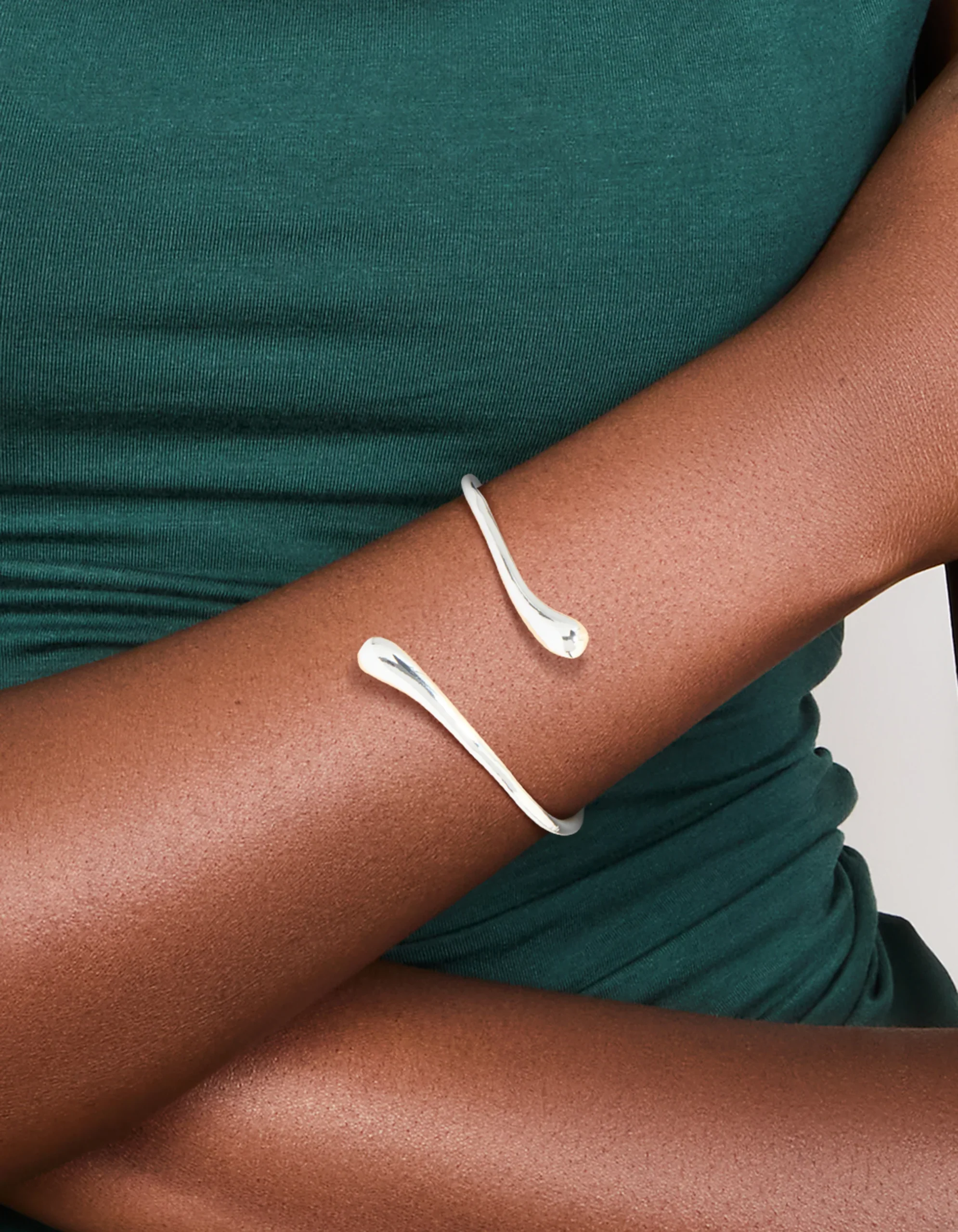 660-silver-plated-teardrop-wrap-around-bangle-2.webp Silver Plated Teardrop Wrap Around Bangle