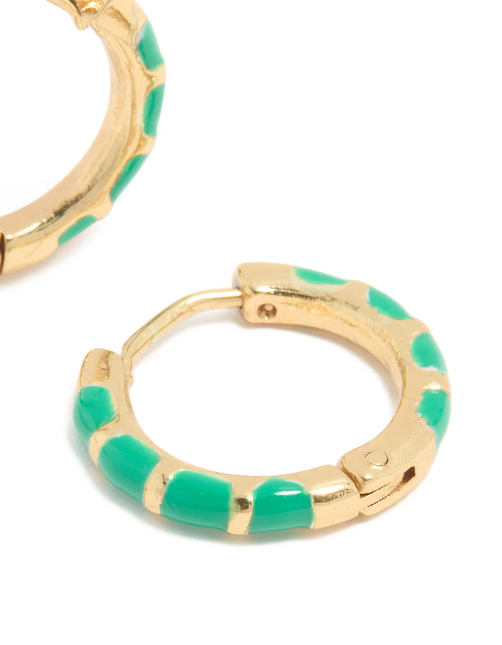 714-waterproof-gold-plated-stainless-steel-bamboo-green-enamel-huggie-earrings-5.webp Waterproof Gold Plated Stainless Steel Bamboo Green Enamel Huggie Earrings