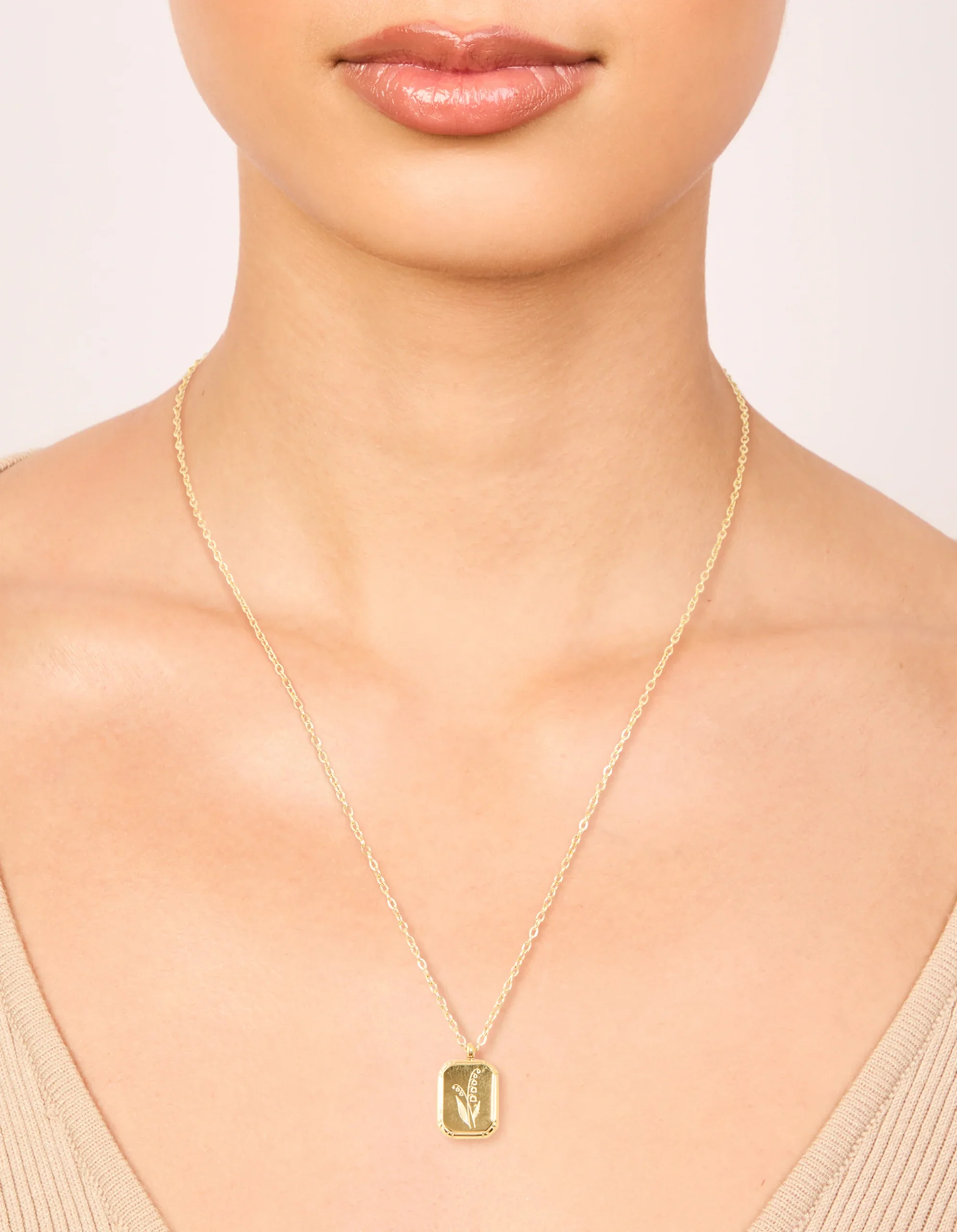 Waterproof Gold Plated Stainless Steel Birth Flower May Hawthorn Necklace