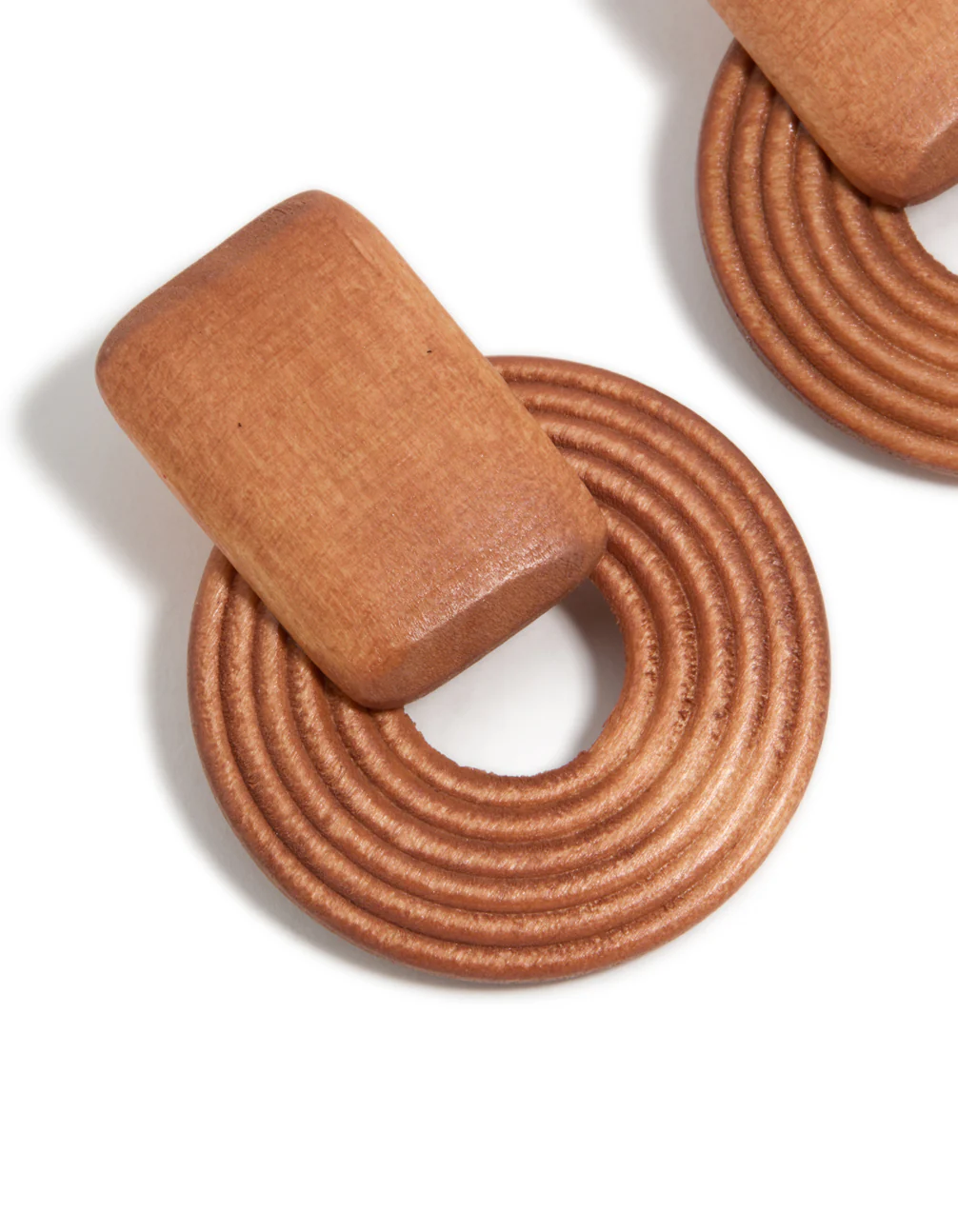 766-wooden-textured-circle-drop-earrings-4.webp Wooden Textured Circle Drop Earrings